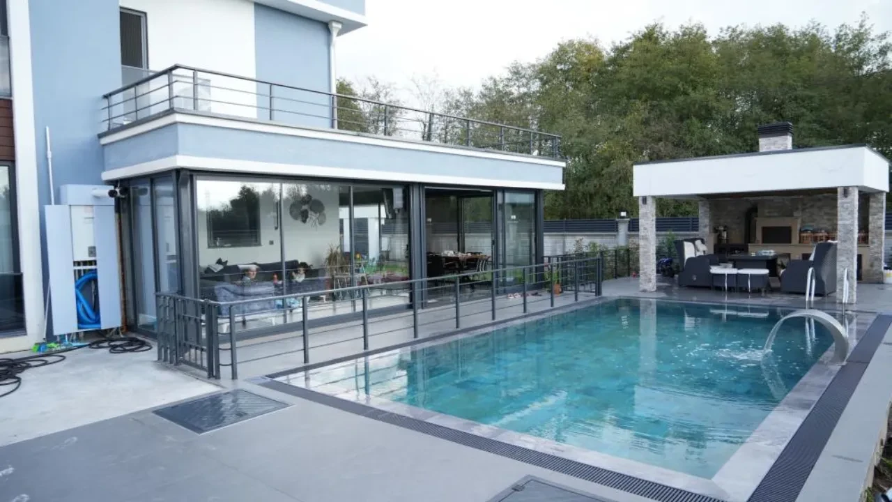 10 aylık bebek 11 dakika suda nefessiz kaldı, 3 kez kalbi durdu