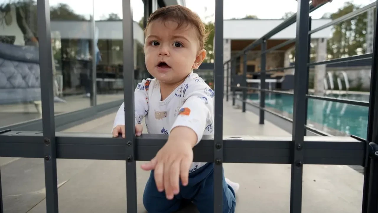 10 aylık bebek 11 dakika suda nefessiz kaldı, 3 kez kalbi durdu