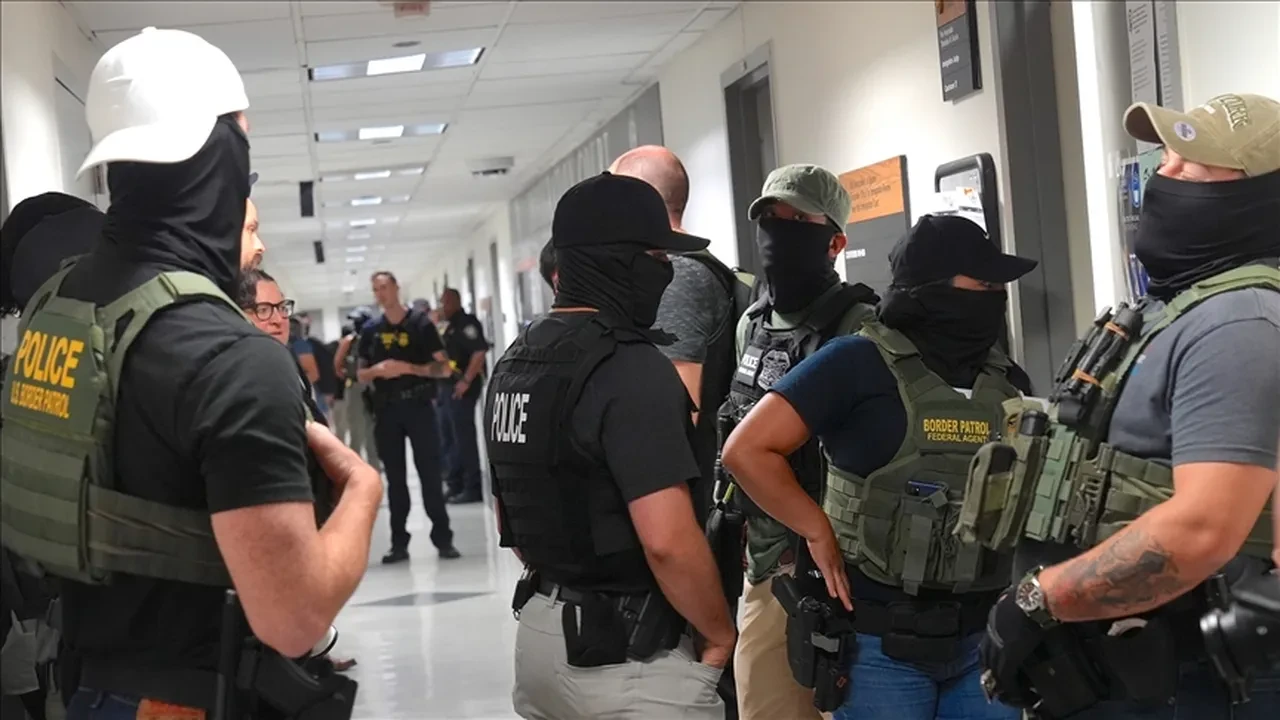 ABD'de kitlesel sınır dışı operasyonu: 2 günde onlarca kişi gözaltına alındı