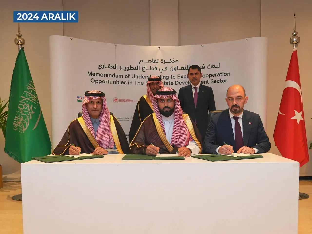 Emlak Konut’un ilk global projesi “Hayat Mekke” için imzalar atıldı