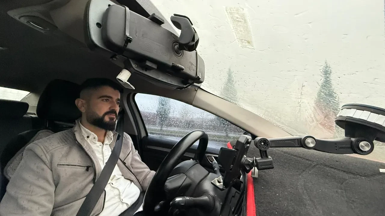 Haram paraya dokunmadı! Taksisinde unutulan binlerce liranın sahibine ulaştı: "Kul hakkından kaçının, kuldan kaçmayın"