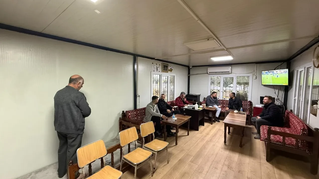 Haram paraya dokunmadı! Taksisinde unutulan binlerce liranın sahibine ulaştı: "Kul hakkından kaçının, kuldan kaçmayın"