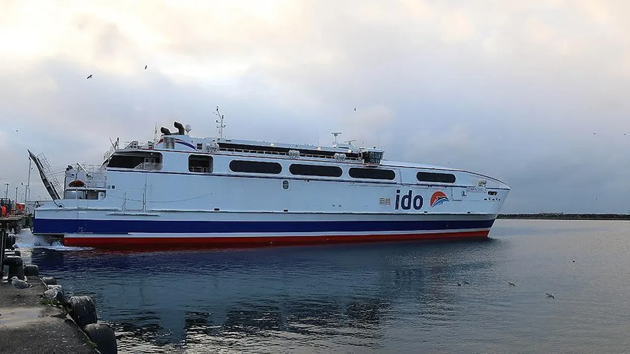 Marmara'da fırtına engeli! 3 ilde feribot seferleri iptal