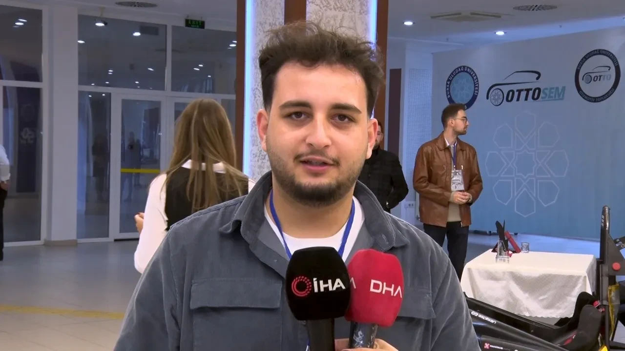 Türkiye'nin en hızlı elektrikli yarış aracı geliyor! Öğrenciler rekora göz dikti