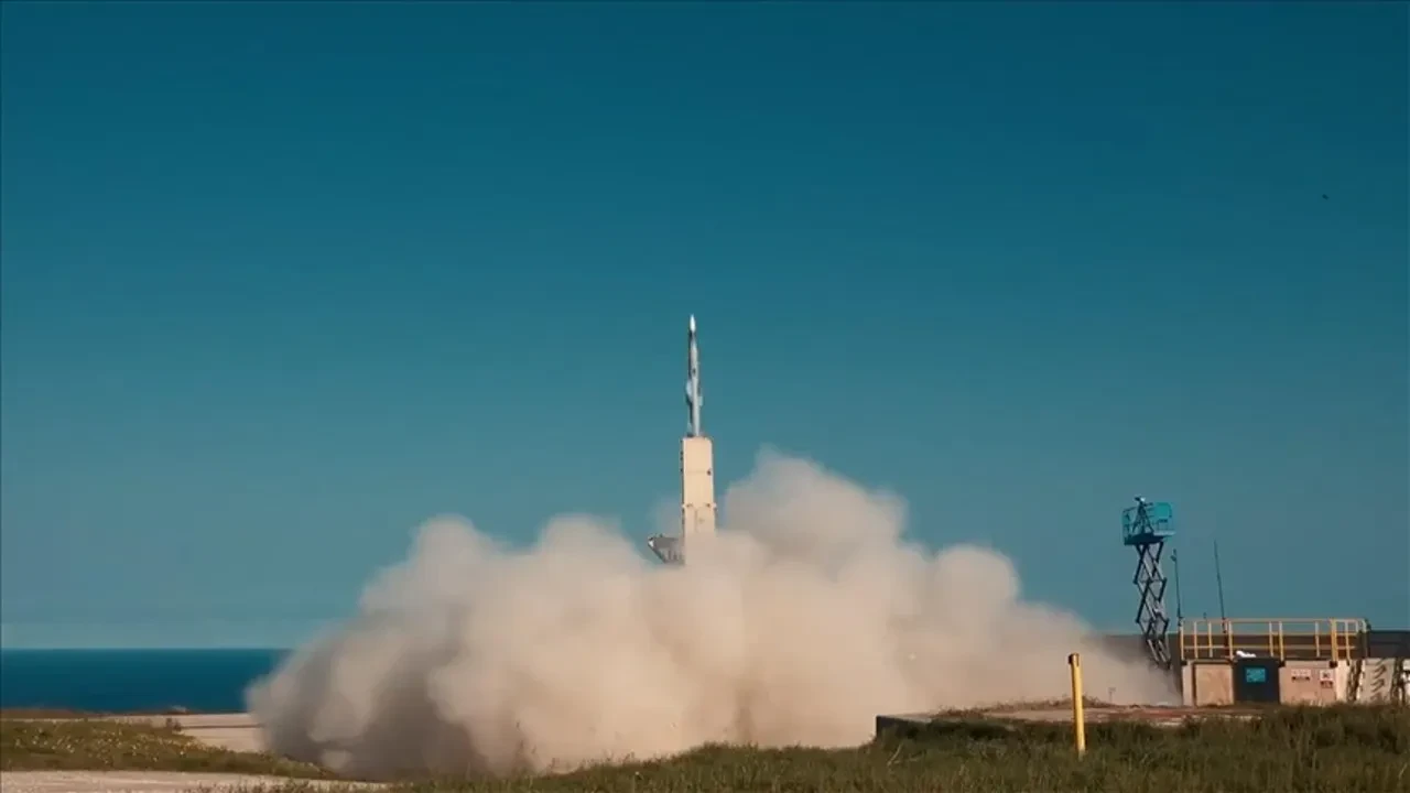 Uzun menzilli hava savunma füzesi SİPER 1 kritik bir eşiği daha aştı