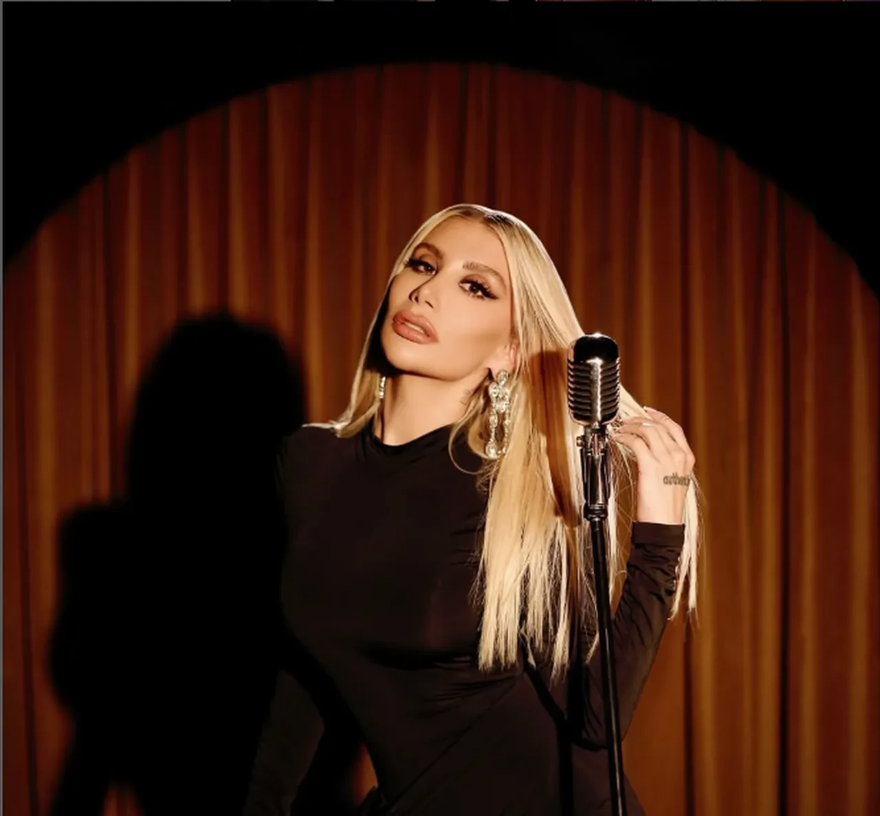 Bahis soruşturmasında ceza alan futbolcu İrem Derici'nin kardeşi çıktı!