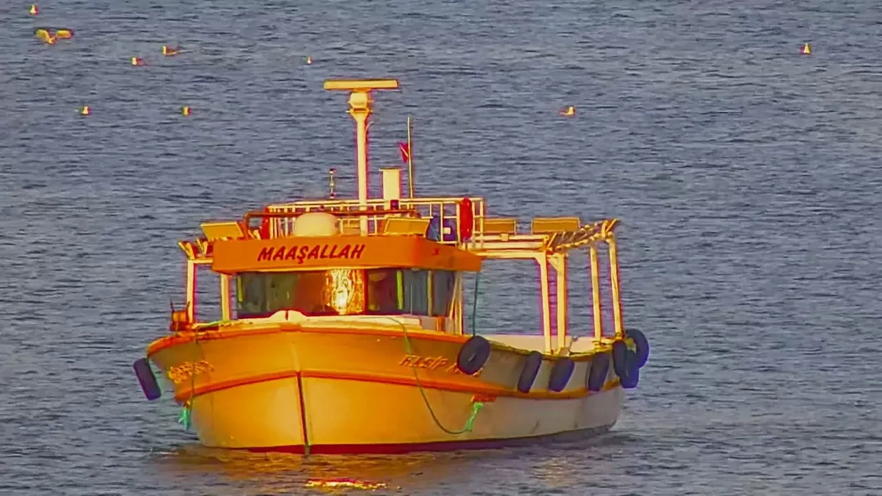 Ege Denizi'nde gerginliği tırmandıran adım! Yunan unsurlar Türk teknesine ateş açtı