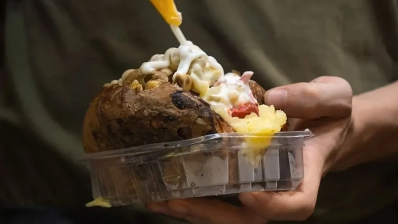 Gıda zehirlenmesi sonrası yeni önlemler! Vali Gül kararları açıkladı 