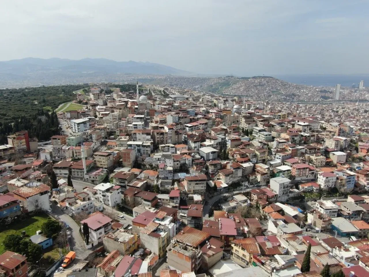 İzmir'de bir mahallede kazı alarmı! Hastalıktan ölmedim, tünelden öleceğim