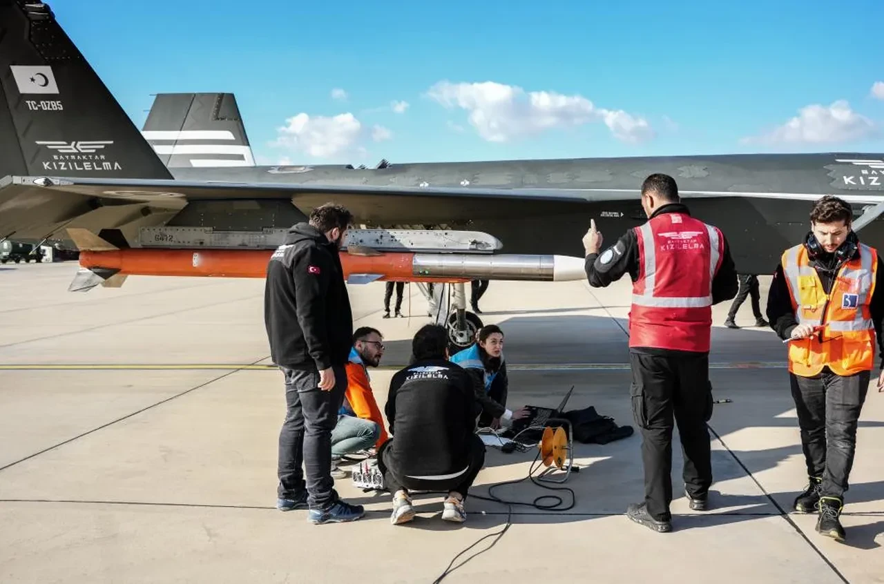 KIZILELMA'nın Gökdoğan füzesi ile buluştuğu anlar! Yeni bir dönemin kapısı aralandı