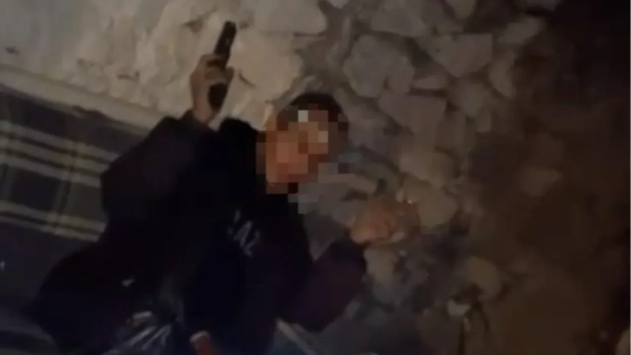 Marifet sandı paylaştı! O maganda enselendi