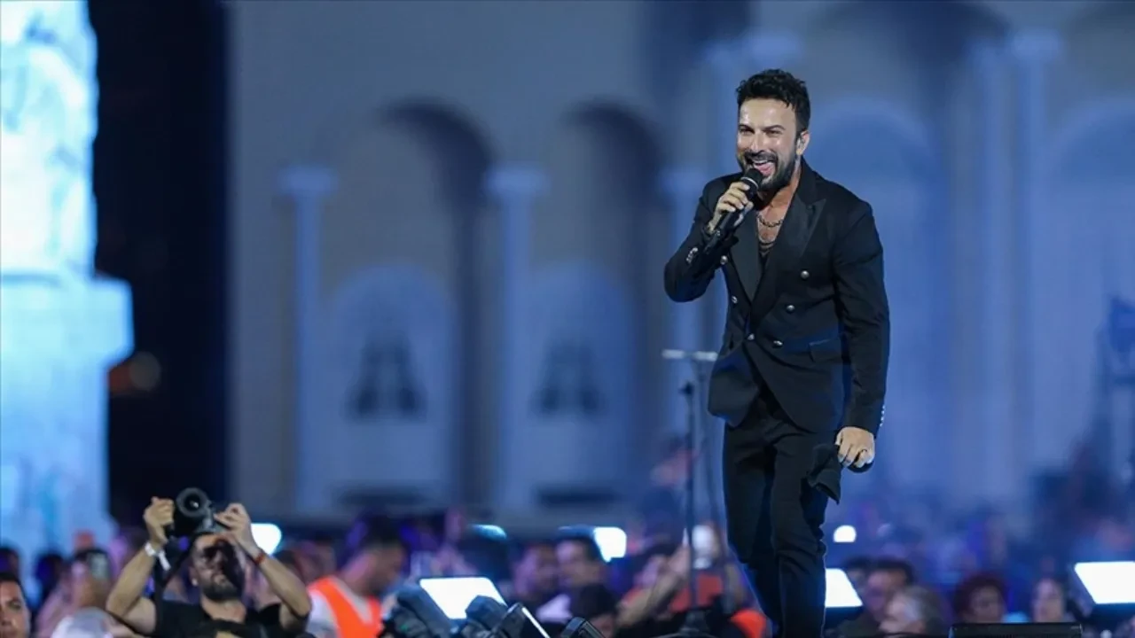 Tarkan konseri kaç bilet satıldı? 2026 Tarkan Volkswagen Arena konser biletleri tükendi