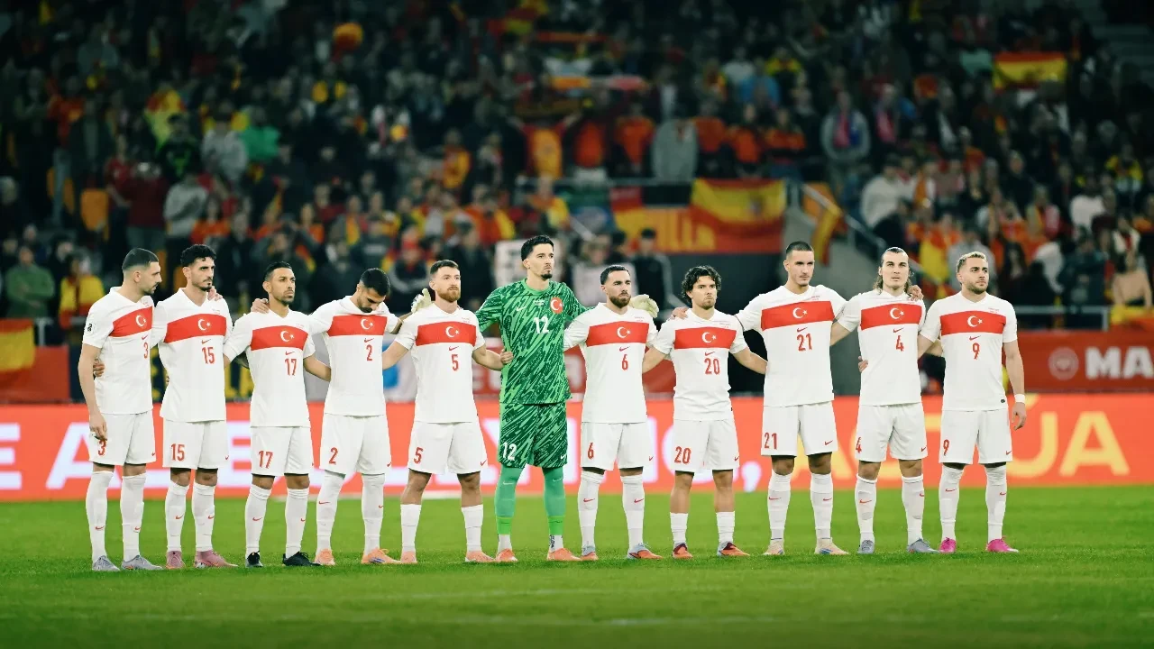 /spor/turkiye-ispanya-deplasmaninda-dunya-kupasi-canli-mac-anlatimi-3264400