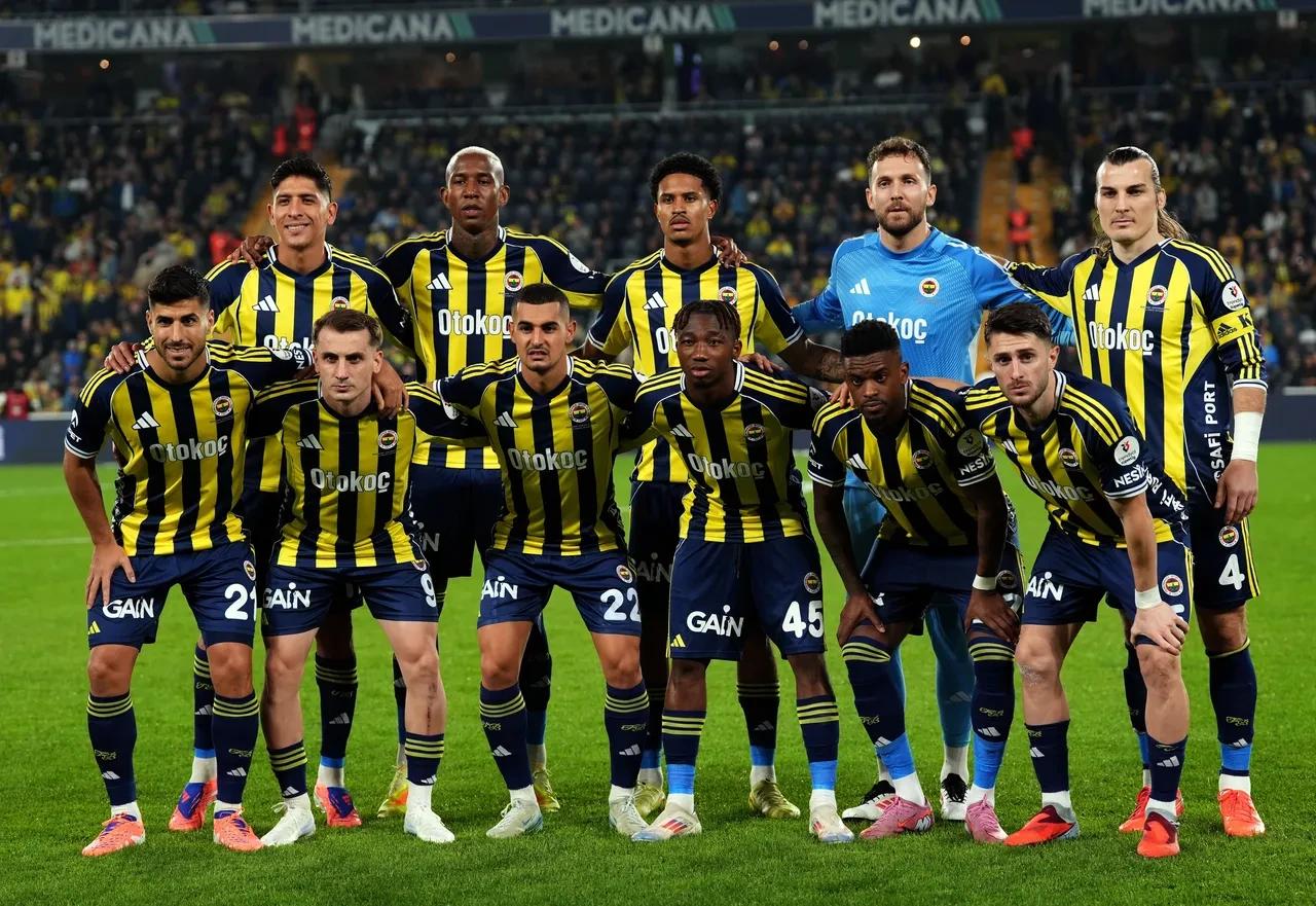 Beşiktaş Fenerbahçe maç kadrosu! BJK FB muhtemel ilk 11'leri derbiye saatler kala gündemde