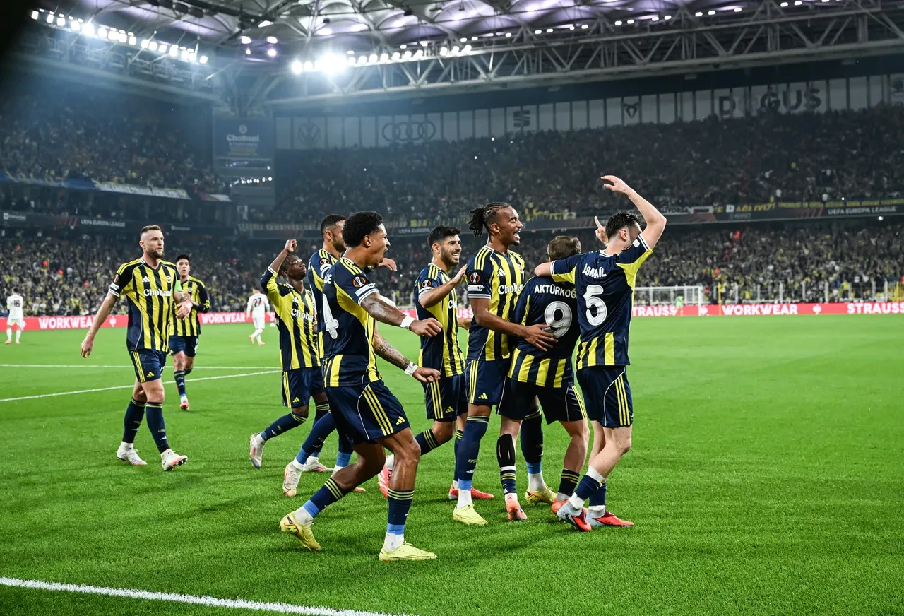 Beşiktaş Fenerbahçe maçı canlı nereden izlenir, hangi kanalda? Derbiye saatler kaldı