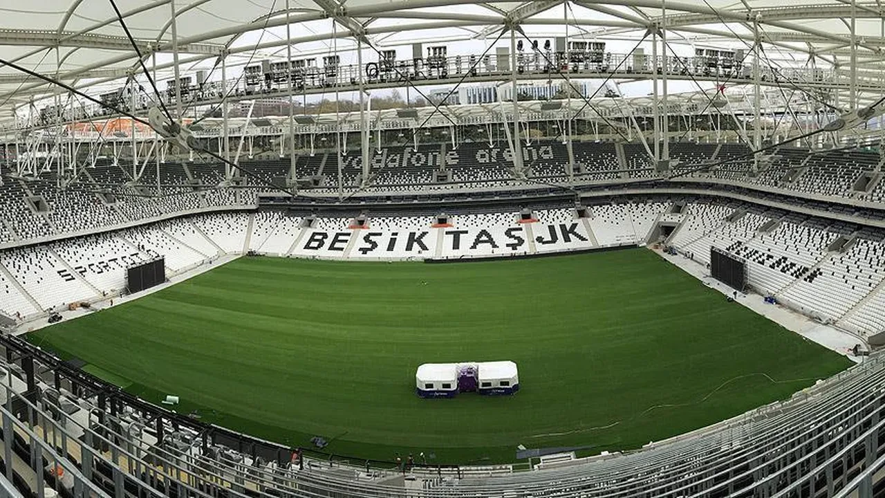 Beşiktaş Fenerbahçe maçı hangi sahada, stadyumda? Derbi mücadelesi bugün oynanacak