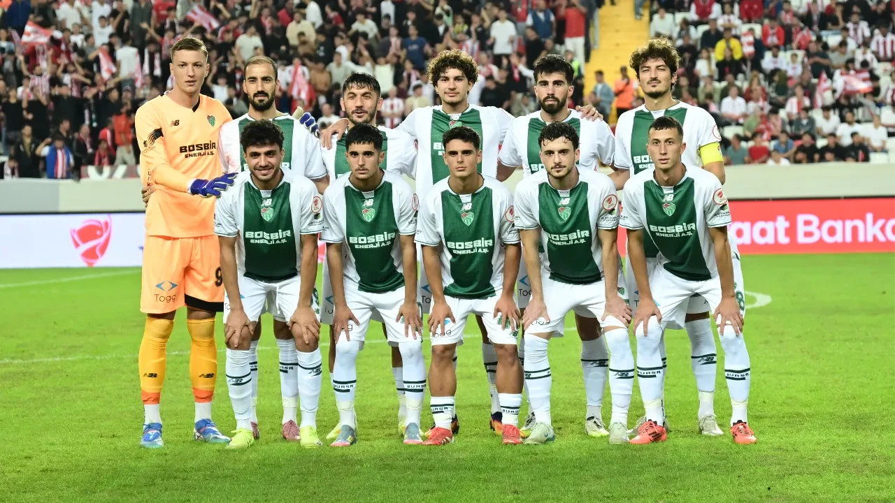 Bursaspor maçı hangi kanalda, nereden canlı izlenir? Bursaspor Kahramanmaraş İstiklal Spor maçı saat kaçta?