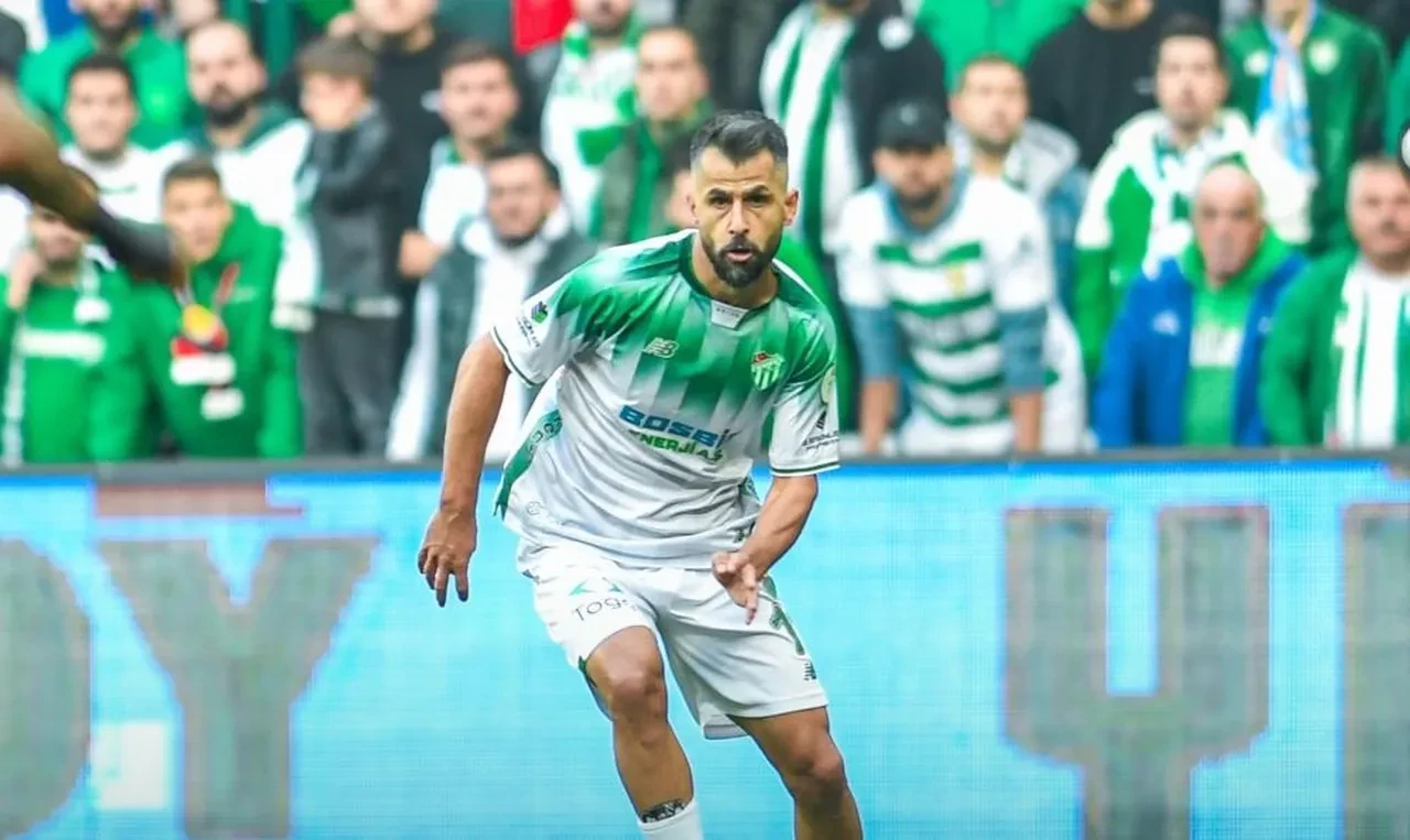 Bursaspor nefes kesen maçta 2-1 galip geldi