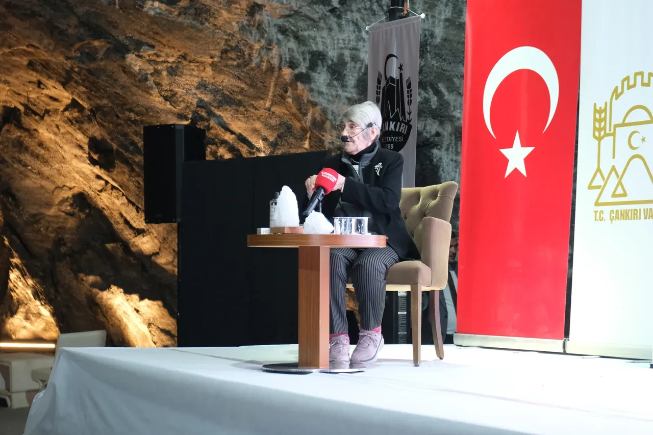 Canan Karatay Yer Altı Tuz Şehri'nde: Şifalarını ve önlediği hastalıkları anlattı!