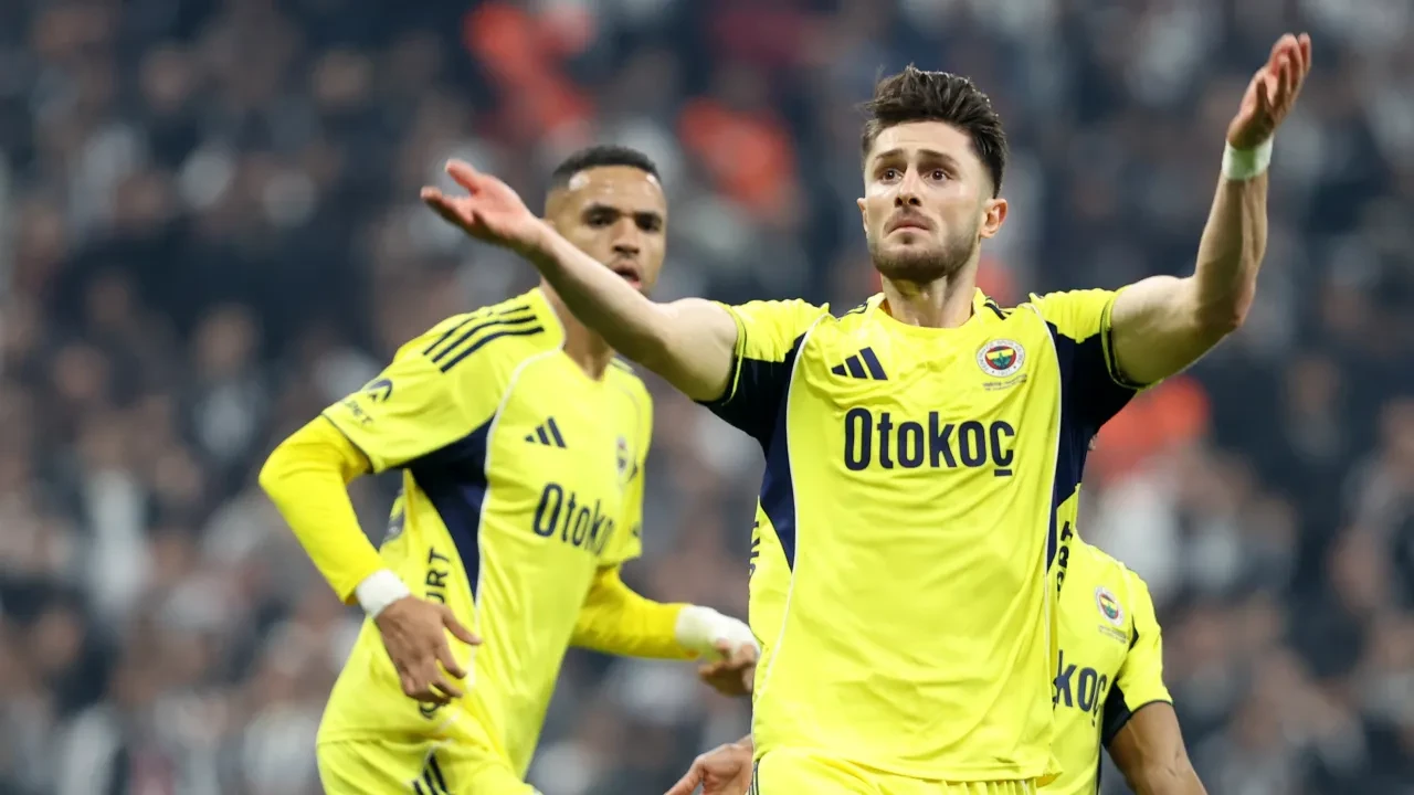 Fenerbahçe'den Beşiktaş'a derbi göndermeleri!