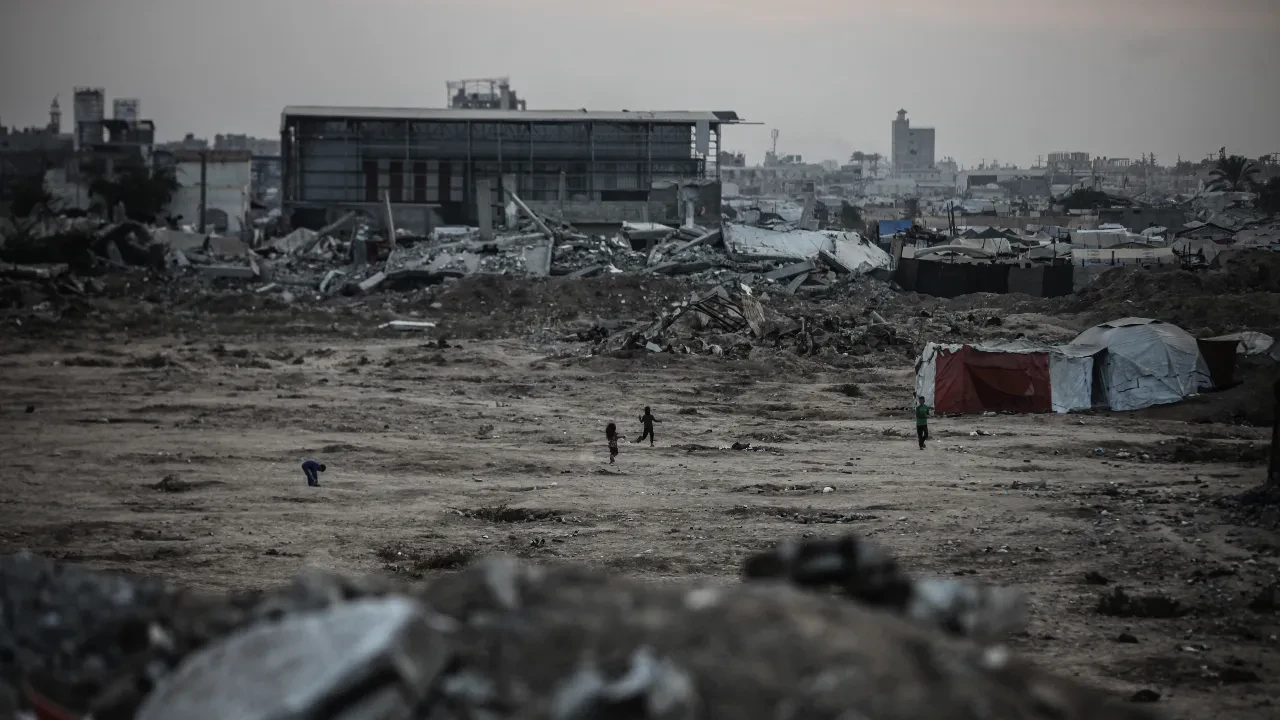 İsrail ateşkese rağmen Gazze'de ölüm saçıyor: Filistinlilerin evlerini havaya uçurdu