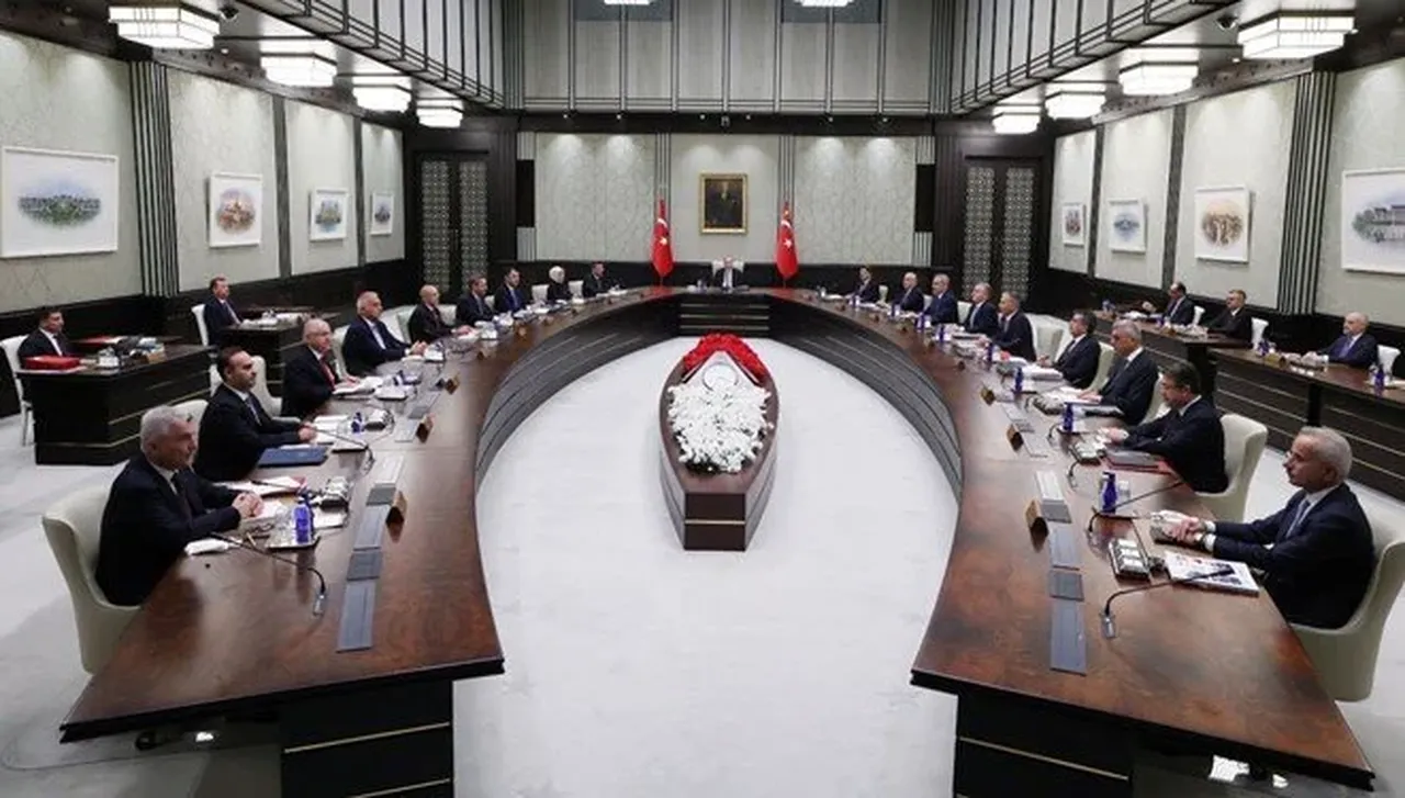 Milyonların gözü Kabine Toplantısı'nda! Masada 4 kritik konu var 