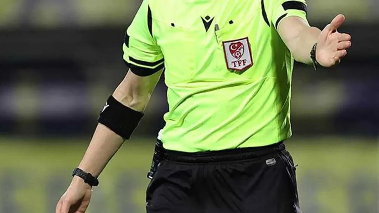 Sarper Barış Saka kimdir, kaç yaşında? Beşiktaş Fenerbahçe VAR hakemi oldu