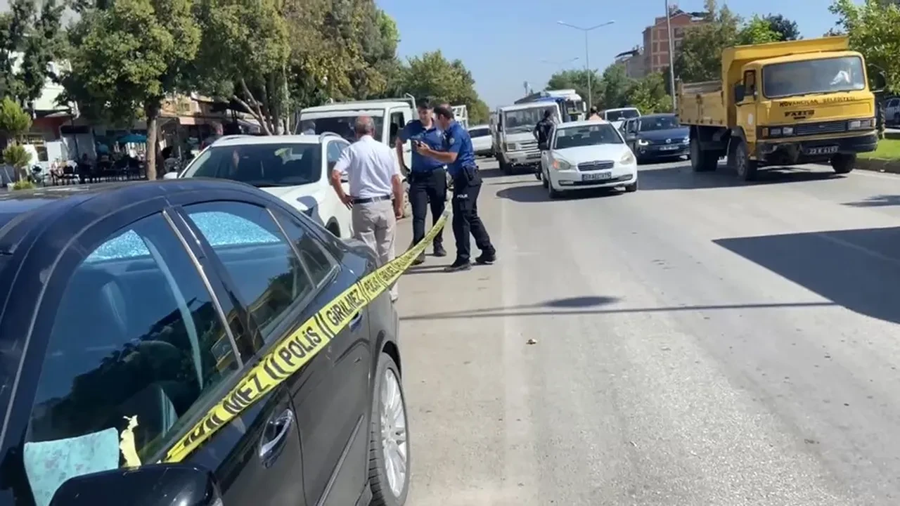 Yüzüne isabet etti! Magandaların kavgasında yaşlı adam hayatını kaybetti