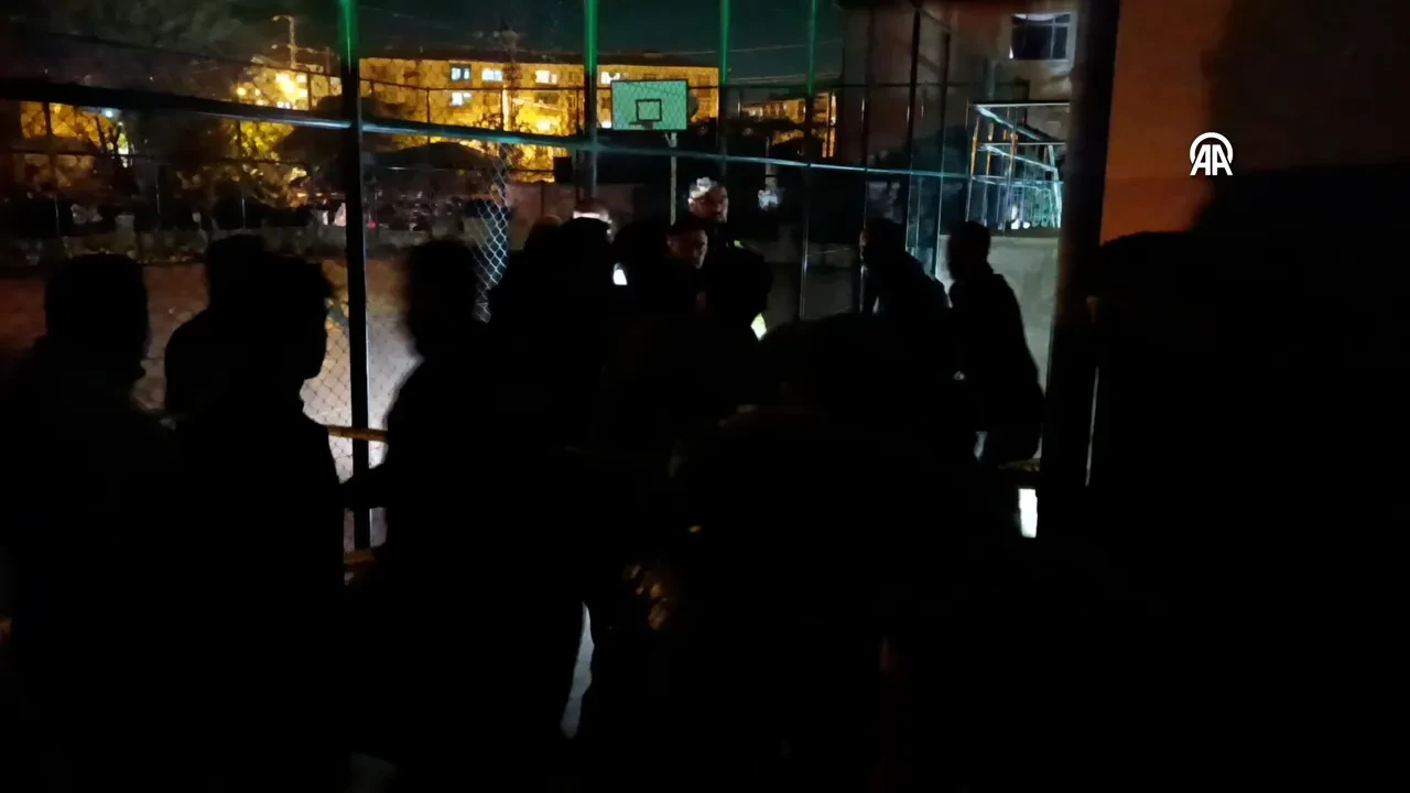 Annesinin çığlıkları kahretti! Okul bahçesindeki öğrenci hayatını kaybetti