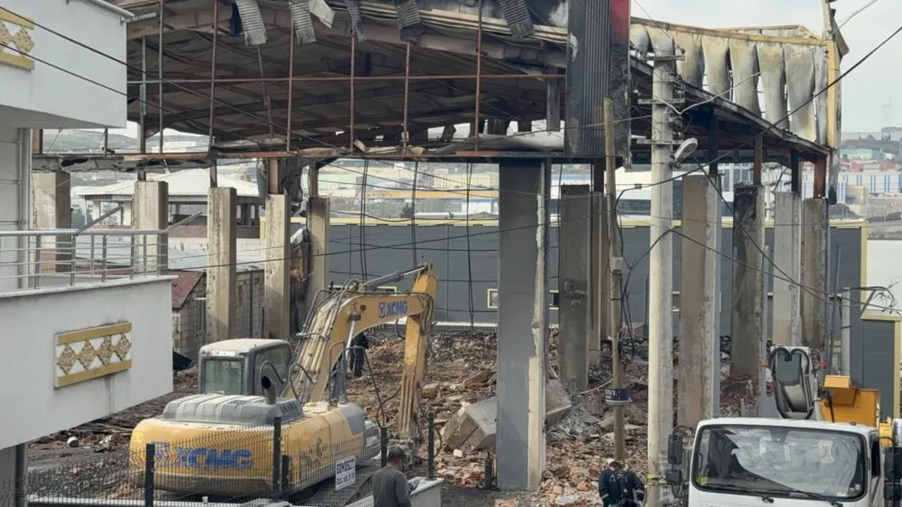 Dilovası'nda 7 işçiye mezar olmuştu! Faciaya sebep olan fabrika yıkılıyor