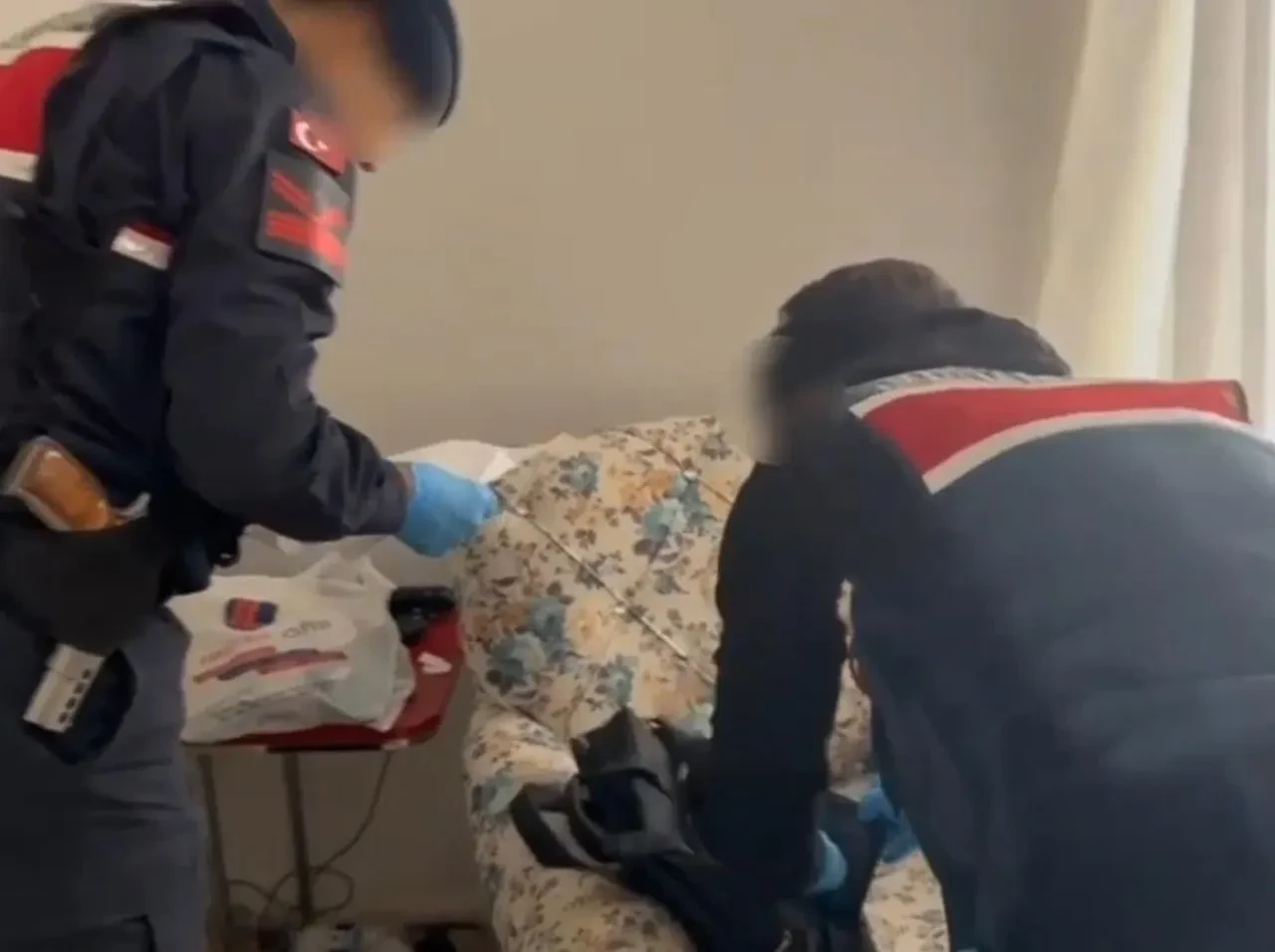 Ehliyetten SRC'ye ustalıktan kalfalığa! Sahte belge çetesine büyük darbe