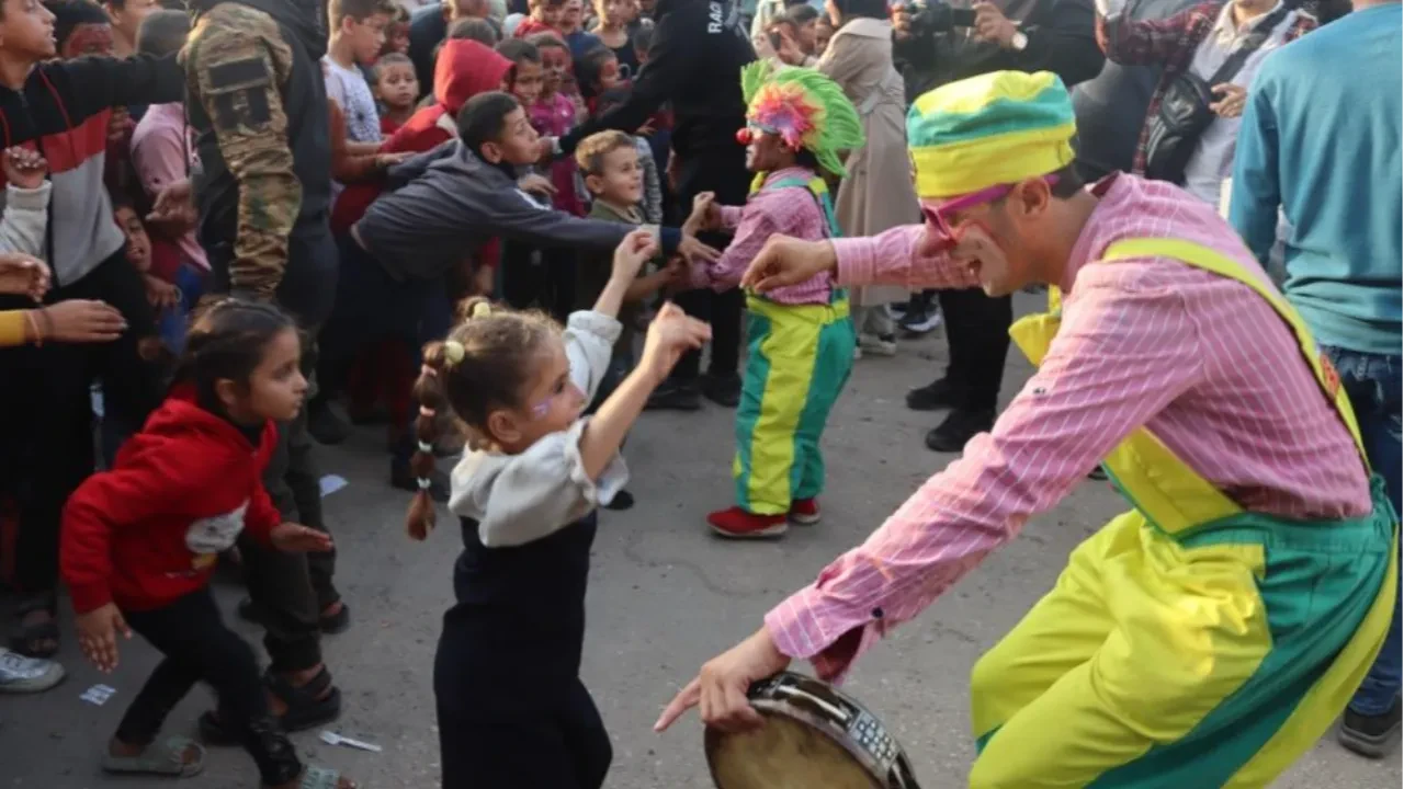 Gazze’de çocuklara sinema festivali!