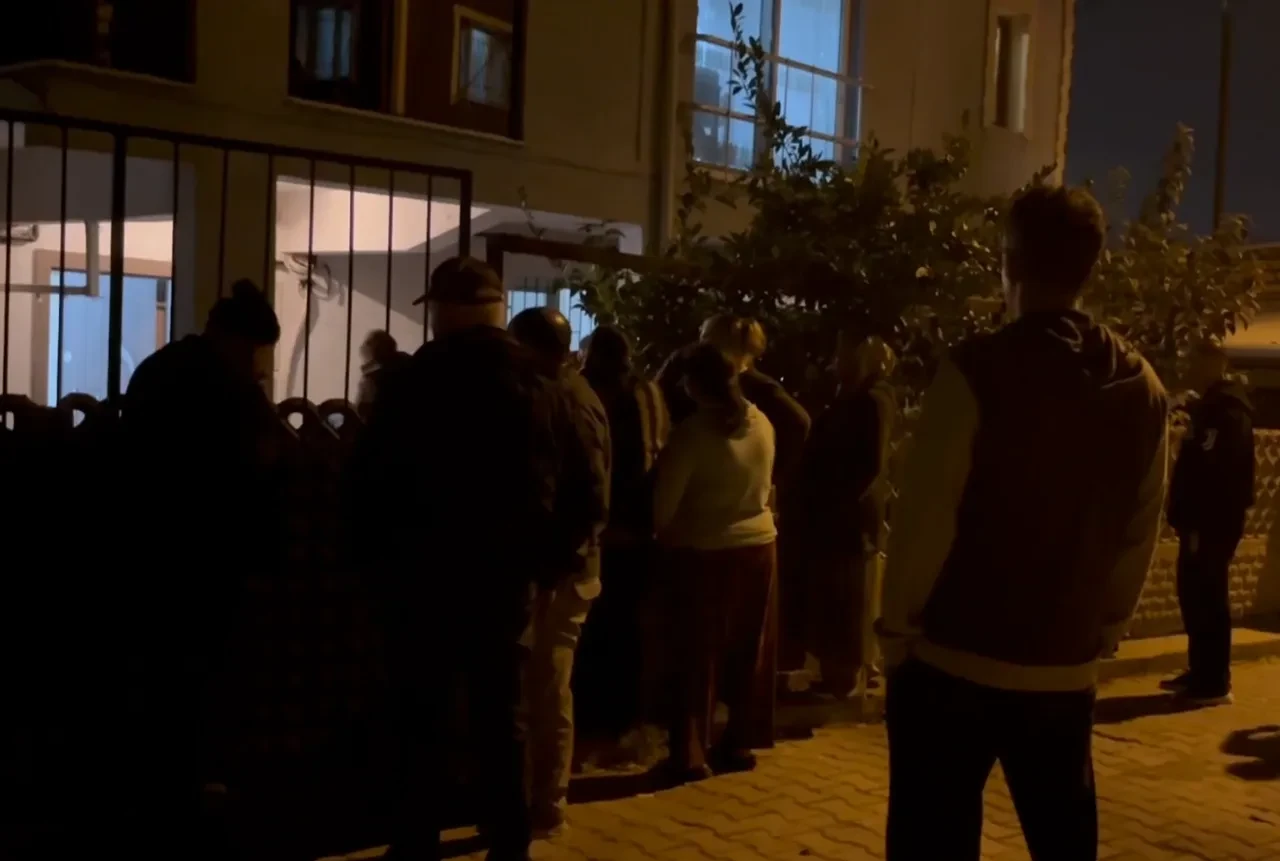 İzmir'de aile faciası: Engelli kızını öldüren baba intihar etti