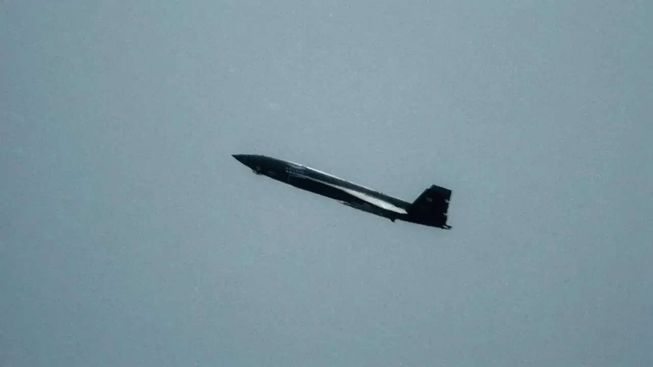 KIZILELMA, GÖKDOĞAN füzesiyle F-16'yı yakaladı! İnsansız hava muharebesinde yeni eşik