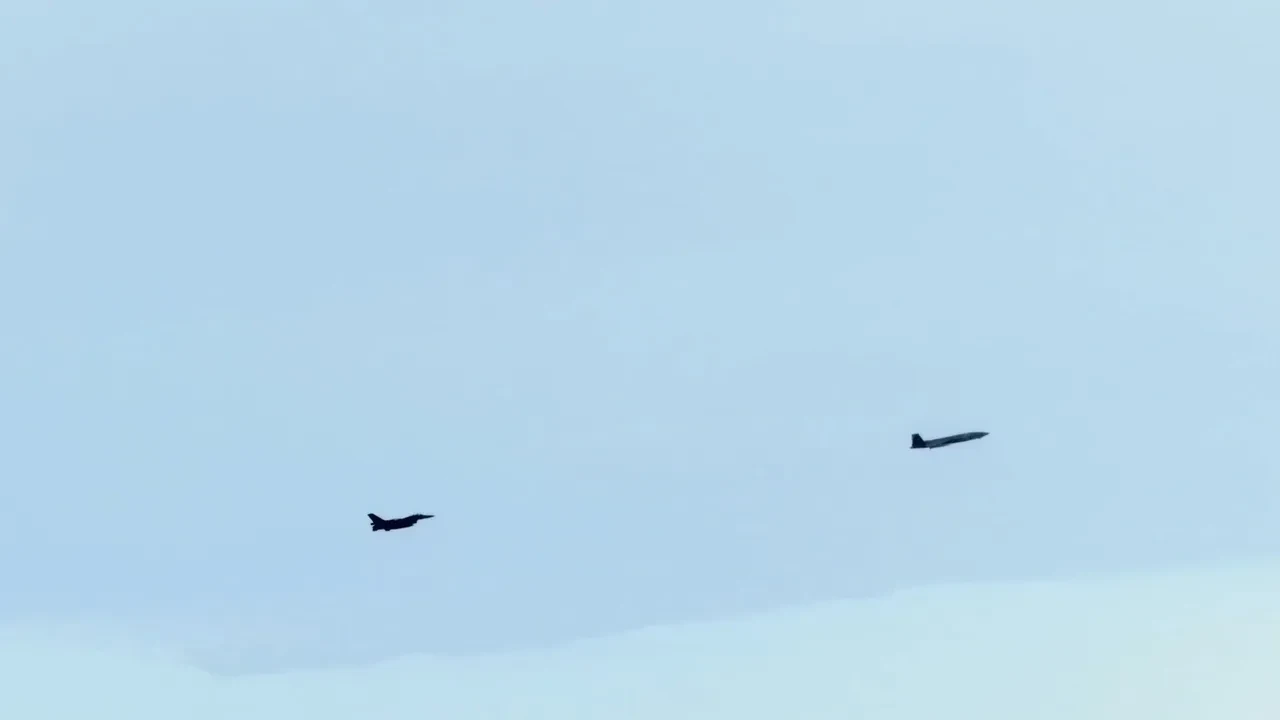 KIZILELMA, GÖKDOĞAN füzesiyle F-16'yı yakaladı! İnsansız hava muharebesinde yeni eşik