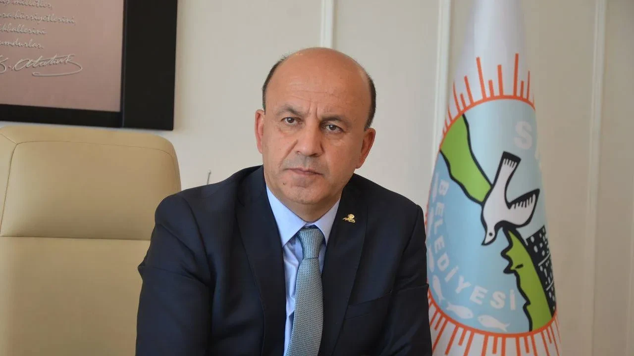 Sinop Belediye Başkanı Metin Gürbüz trafik kazası geçirdi