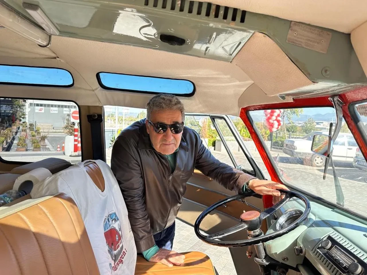 Türkiye'de tek! 59 yaşında ama görenleri kendine hayran bıraktırıyor