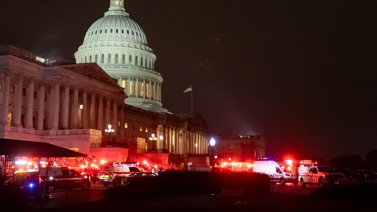 ABD Kongresi'nde yangın alarmı! Çok sayıda ekip sevk edildi