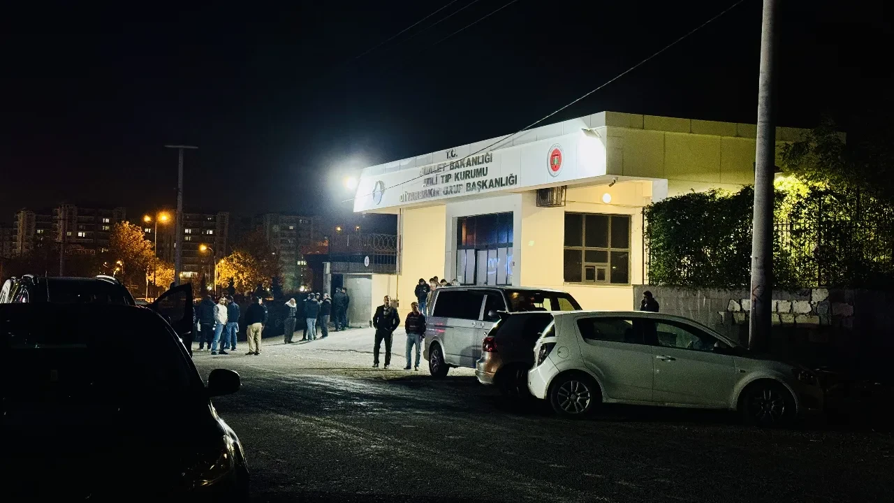 Diyarbakır'da düğün çıkışı silahlı kavga: 1 ölü, 1 yaralı