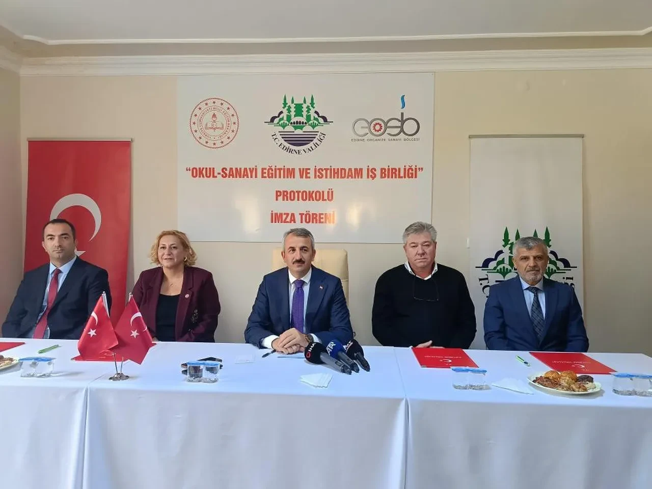 Edirne'de iş garantili protokol: OSB'lere entegre edilip burs veriliyor!