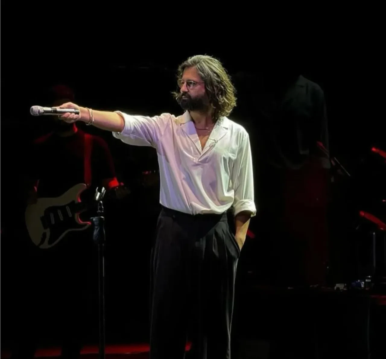 İstanbul'u terk eden Koray Avcı, pazarda karpuz satıyor 