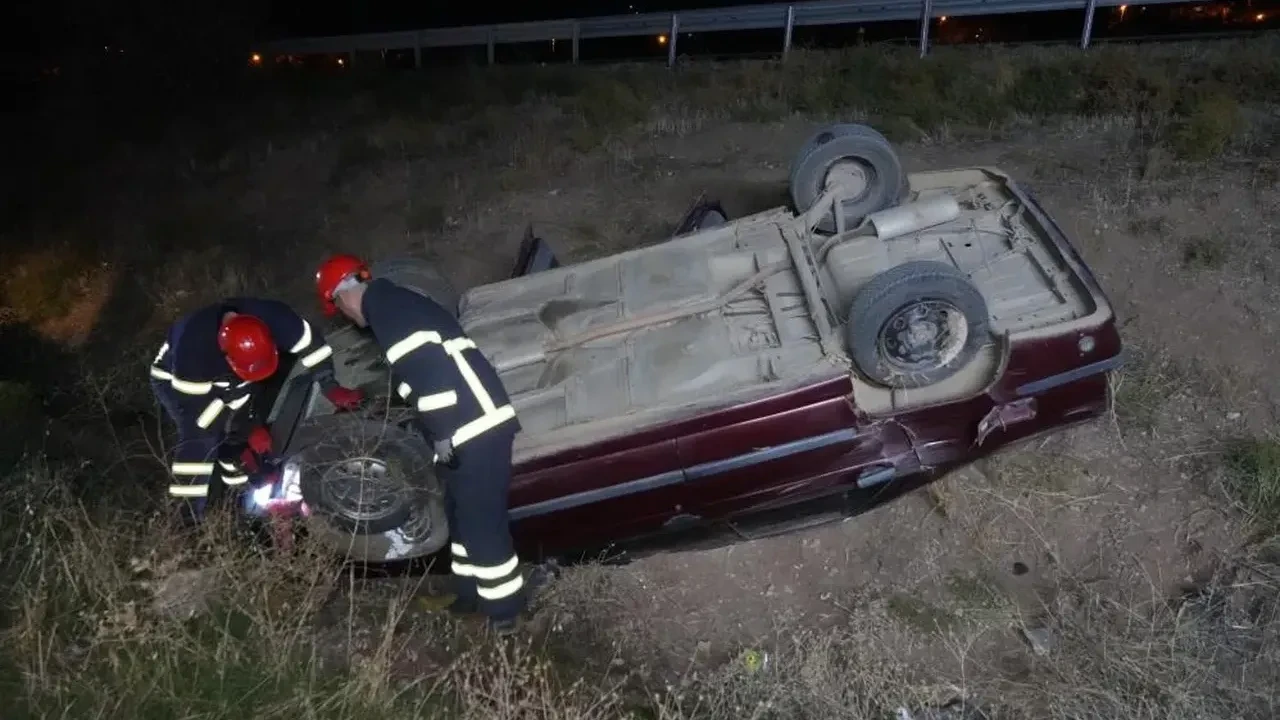Kırıkkale’de otomobil takla atıp şarampole devrildi: Sürücü yaralandı