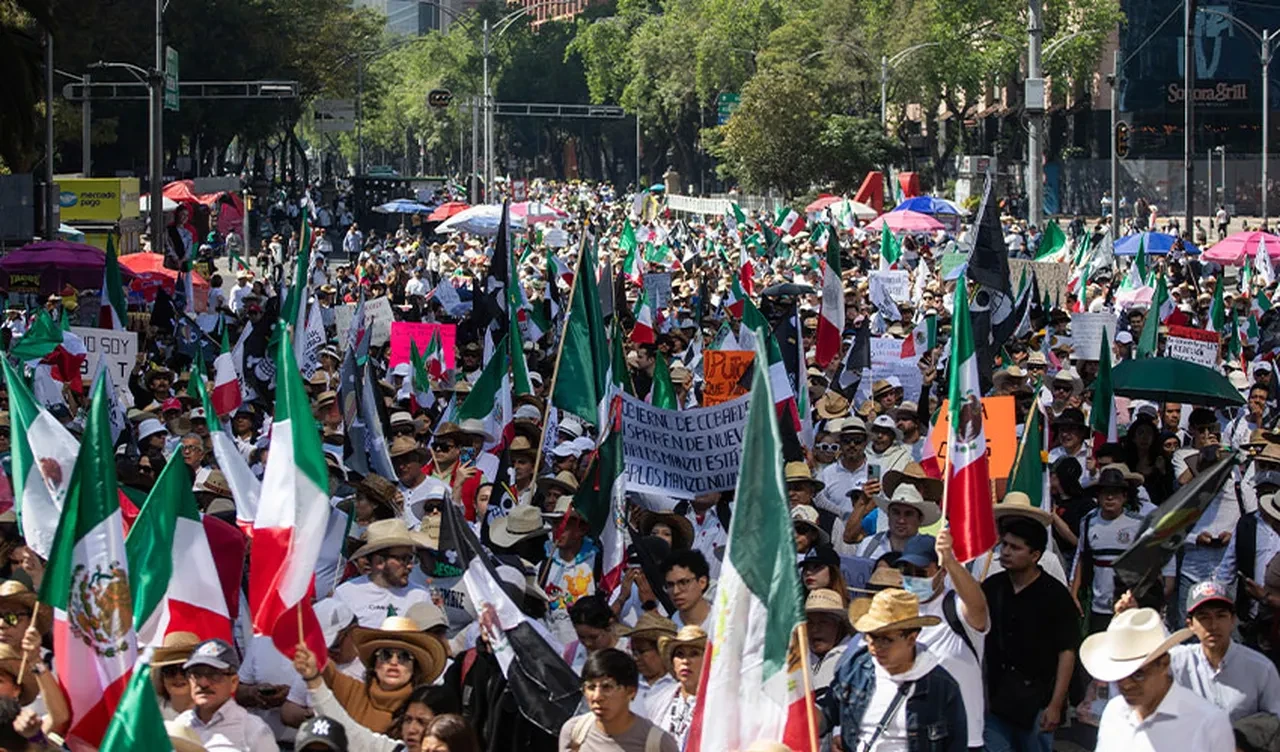 Meksika'da Z kuşağı sokağa döküldü! Sadece iki talepleri var
