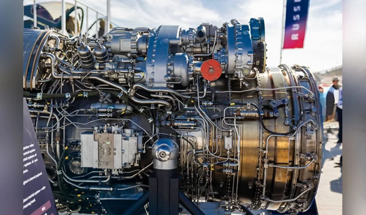 Rusya, yeni nesil savaş uçağı motorunu görücüye çıkardı