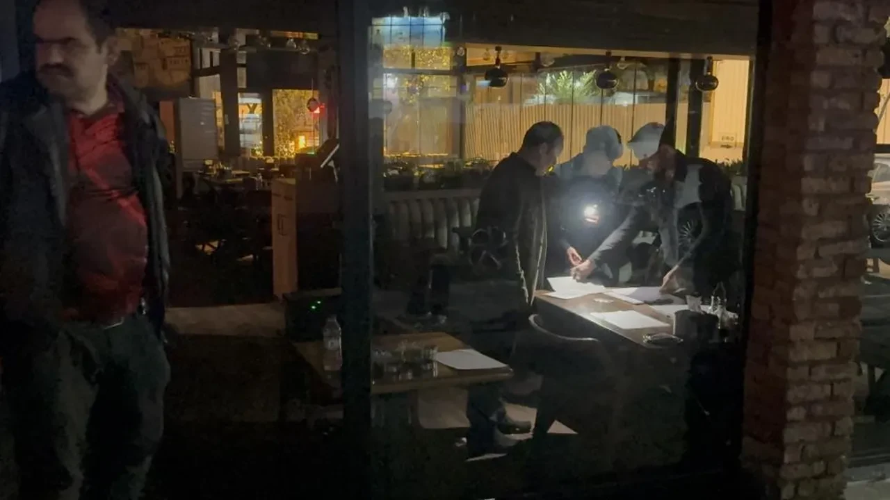 Şişli'de zehirlenme! Restoranda yemek yiyen 25 kişi hastaneye kaldırıldı