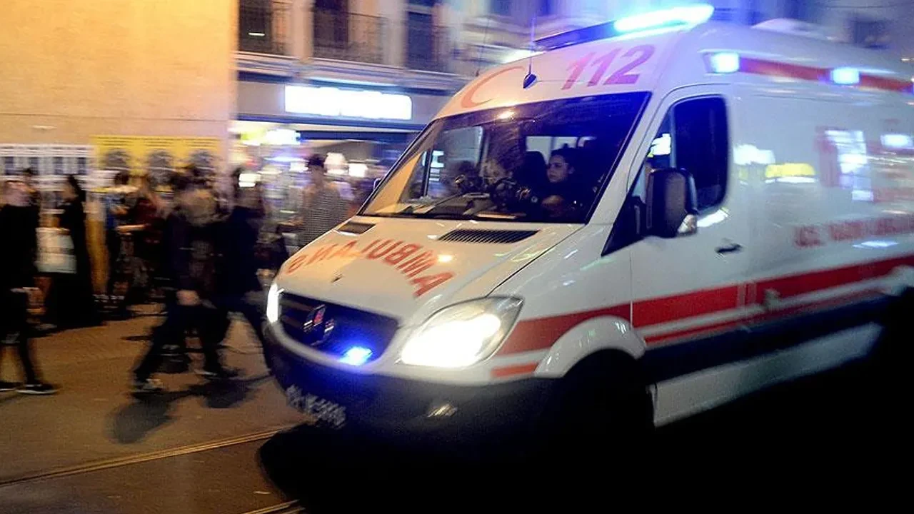 Şişli'de zehirlenme! Yemek yiyen 25 kişi hastaneye kaldırıldı