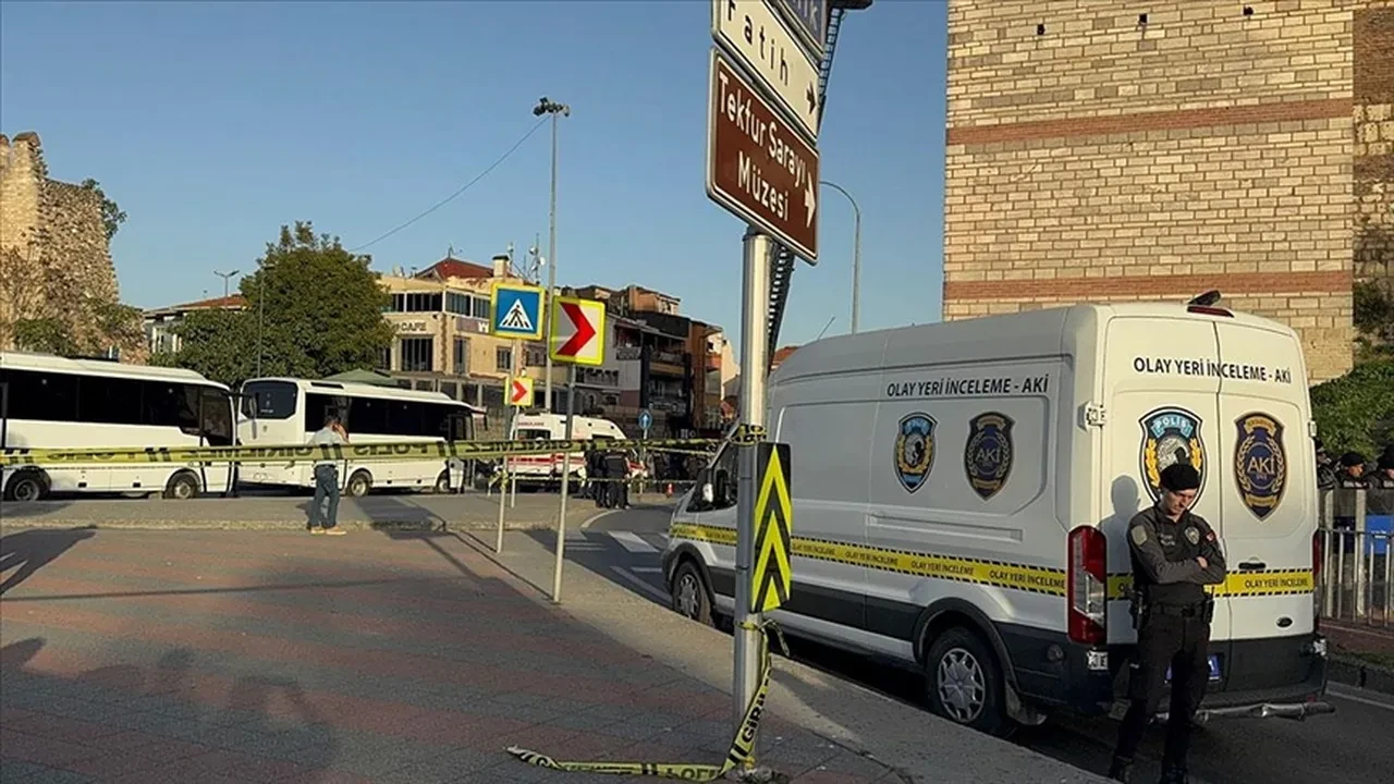 Surlarda öldürülen İkbal Uzuner'in mezarında uygunsuz hareketler yapan 2 kişi gözaltına alındı