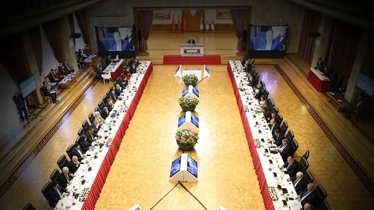 TBMM Komisyonu İmralı'ya gidecek mi oylama sonucu ne oldu hangi parti ne oy verdi?