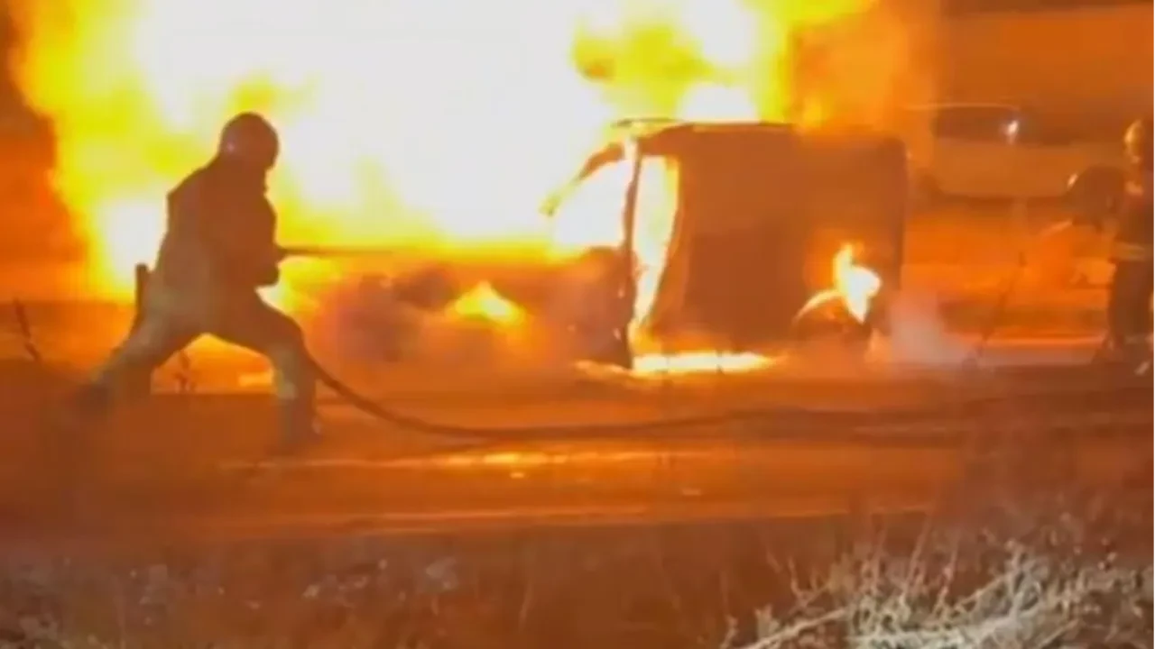 Diyarbakır'da alev topu dönen araç paniğe neden oldu!