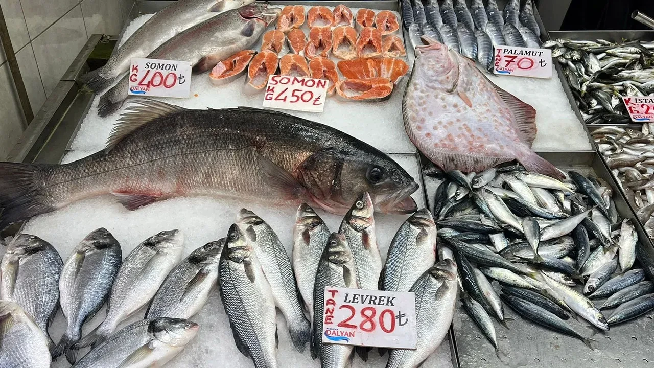 Kilosu bin liradan satışa sunuldu, vatandaş ilgi gösterdi